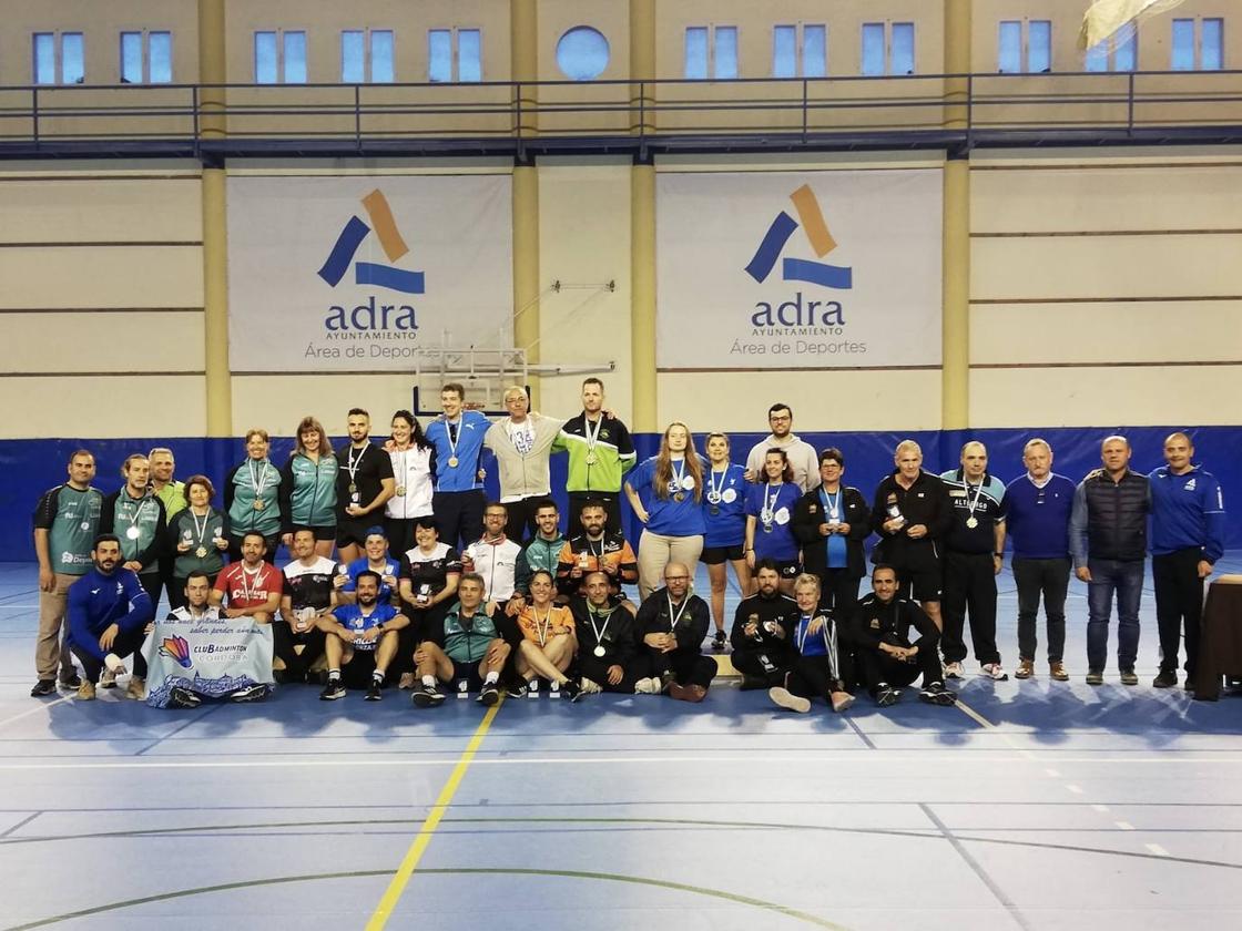 Fin de semana completo: rugby, bádminton y baloncesto en Adra