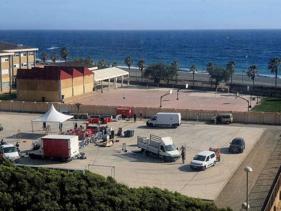 Comienza el montaje del Sirena Loca Fest en Adra