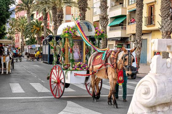 Adra se pone rociera en mayo