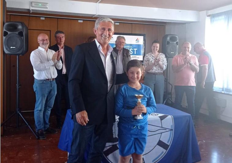 Más de 40 regatistas participan en el Campeonato Provincial de Optimist