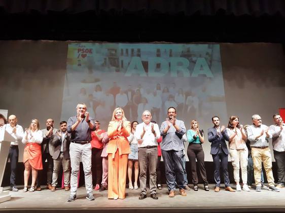 Teresa Piqueras: «El futuro de Adra lo vamos a escribir nosotros»