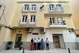 La Hormiga Deluxe, un nuevo alojamiento turístico frente al puerto de Adra