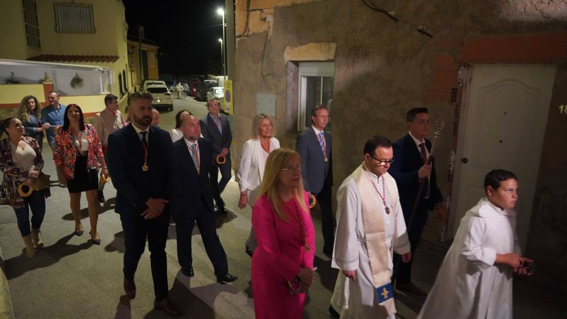 San Isidro y Santa Rita desfilan en Berja