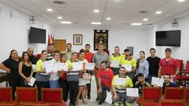 Adra entrega los diplomas a los 43 jóvenes del programa Empleo Joven de la Junta