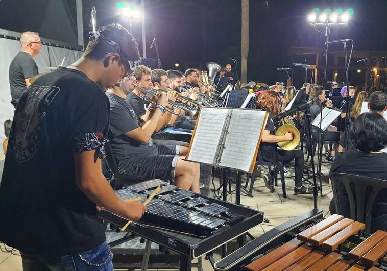 Rock sinfónico para recibir a los juerguistas