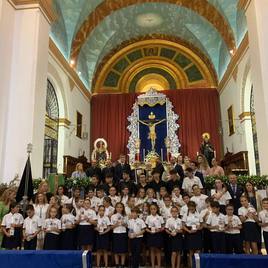 Pregón religioso a cargo del coro infantil Pedro Mena de Adra.