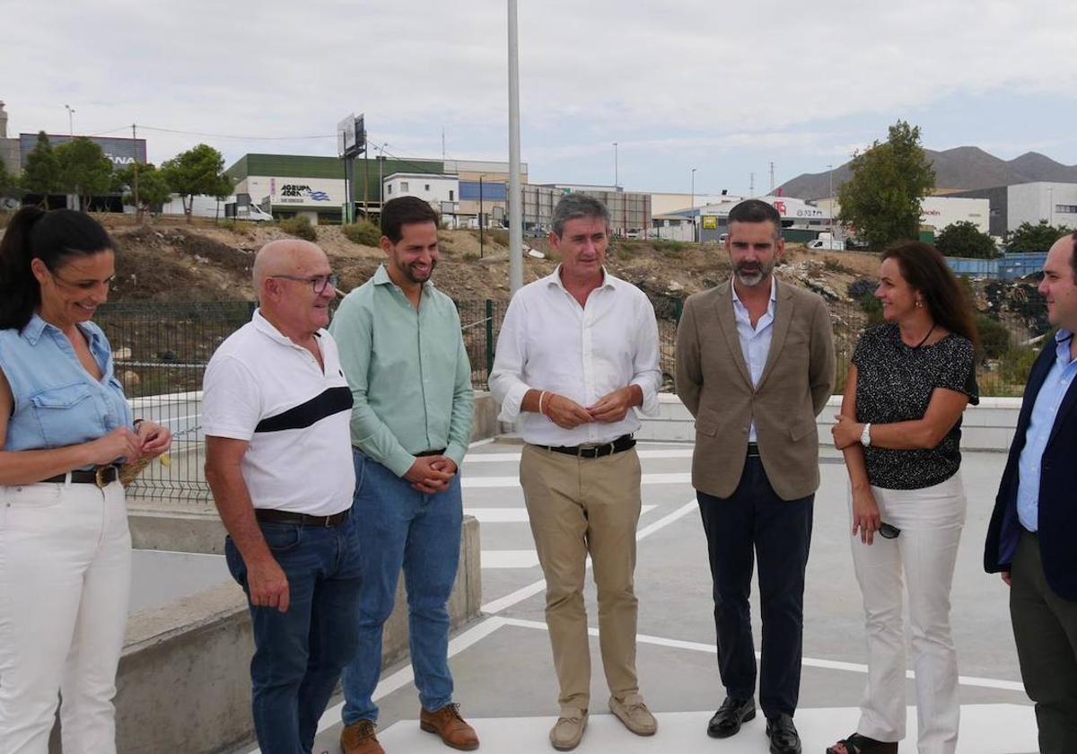 Adra estrena punto limpio para restos de podas, pinturas o electrodomésticos
