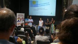Las familias de Adra toman conciencia de las dificultades en el aprendizaje