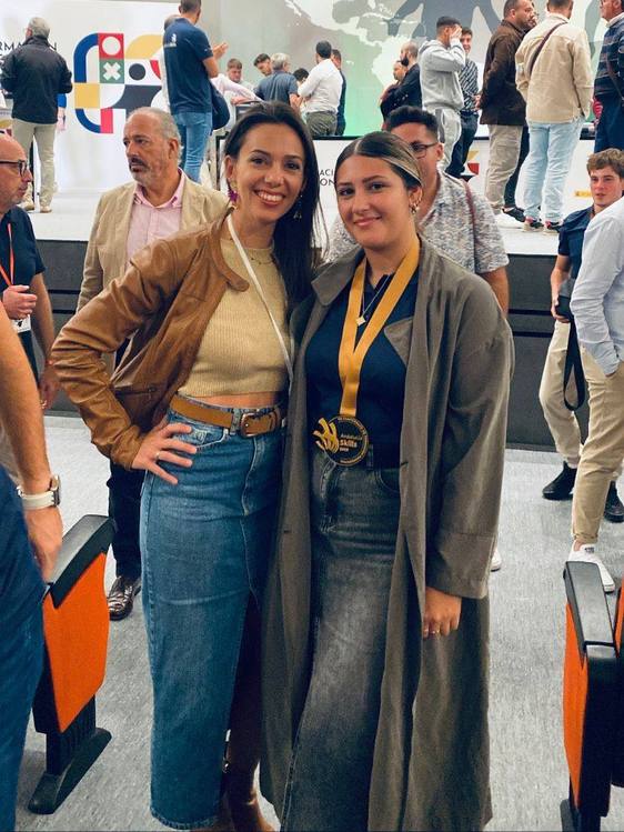 Una alumna de Estética del IES Abdera, Medalla de Oro en AndalucíaSkills