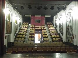 Dalías busca empresa para modernizar el Teatro Municipal