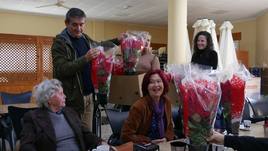 Flores de pascua para quienes se esfuerzan en mantener viva la memoria