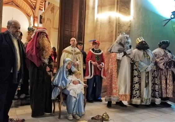 Dalías recibe a los Reyes Magos en el santuario del Cristo de la Luz