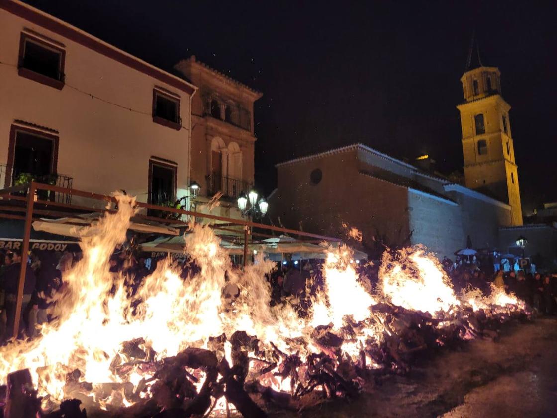 Fondón &#039;arde&#039; con su chisco