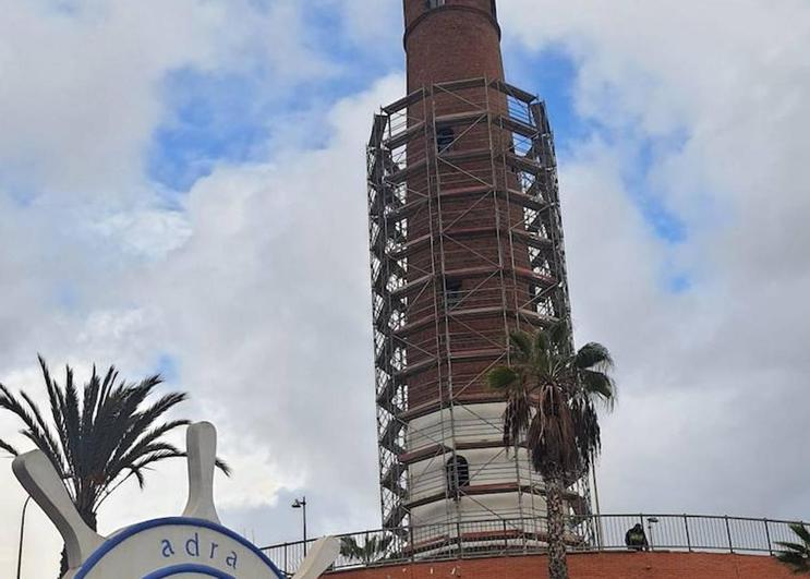 La Torre de los Perdigones, entre andamios