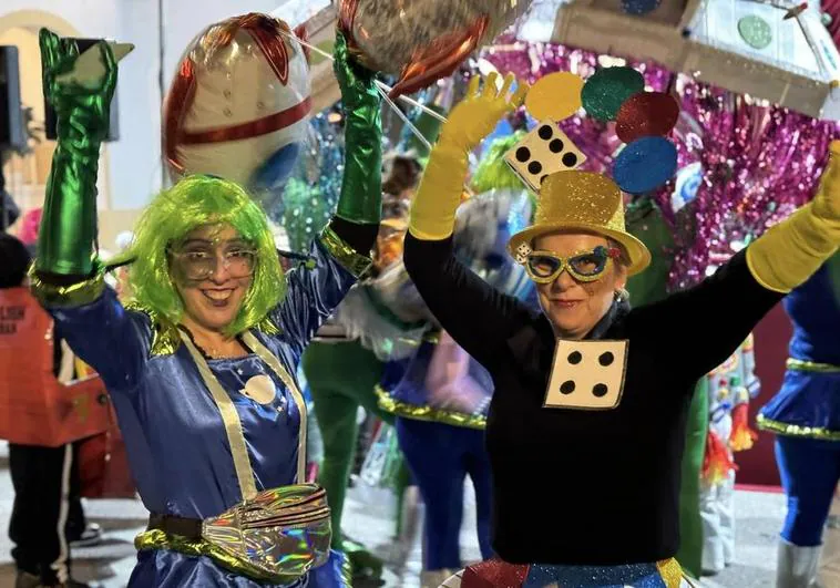 Dalías sale a la calle para disfrutar del Carnaval