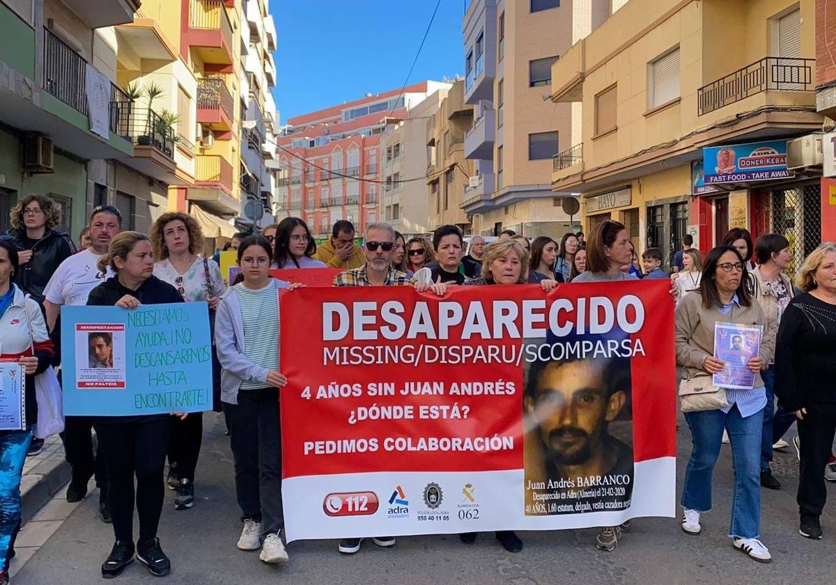 «No descansaremos hasta encontrarte», la súplica de la familia de Juan Barranco