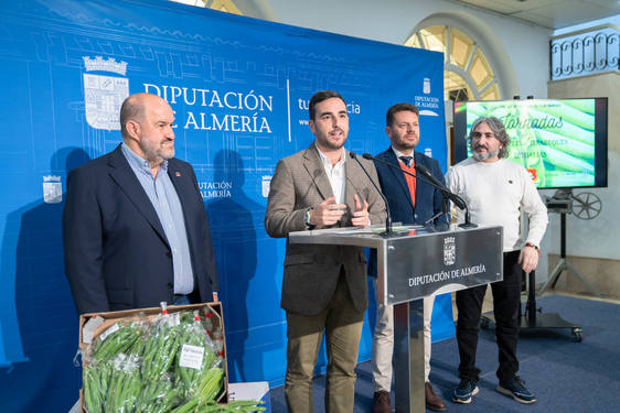 Dalías promociona sus présules y tirabeques como reclamo turístico