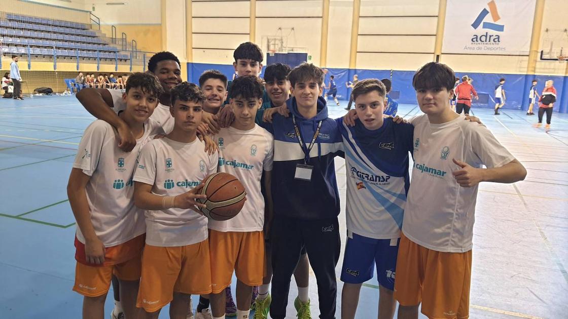 El baloncesto andaluz celebra el 28-F en Adra