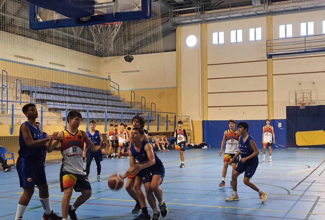 El baloncesto andaluz celebra el 28-F en Adra