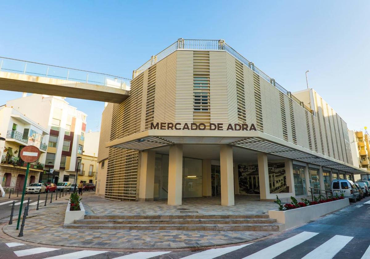Adra instalará un punto digital de ayuda al ciudadano en el Mercado