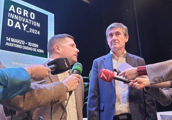 Adra acoge una jornada de análisis sobre inteligencia artificial y agricultura