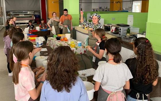 Vuelven los talleres de cocina al Mercado de Adra