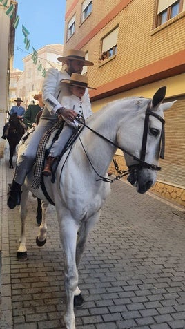 Adra regula el tránsito de caballos por la Estación de San Marcos