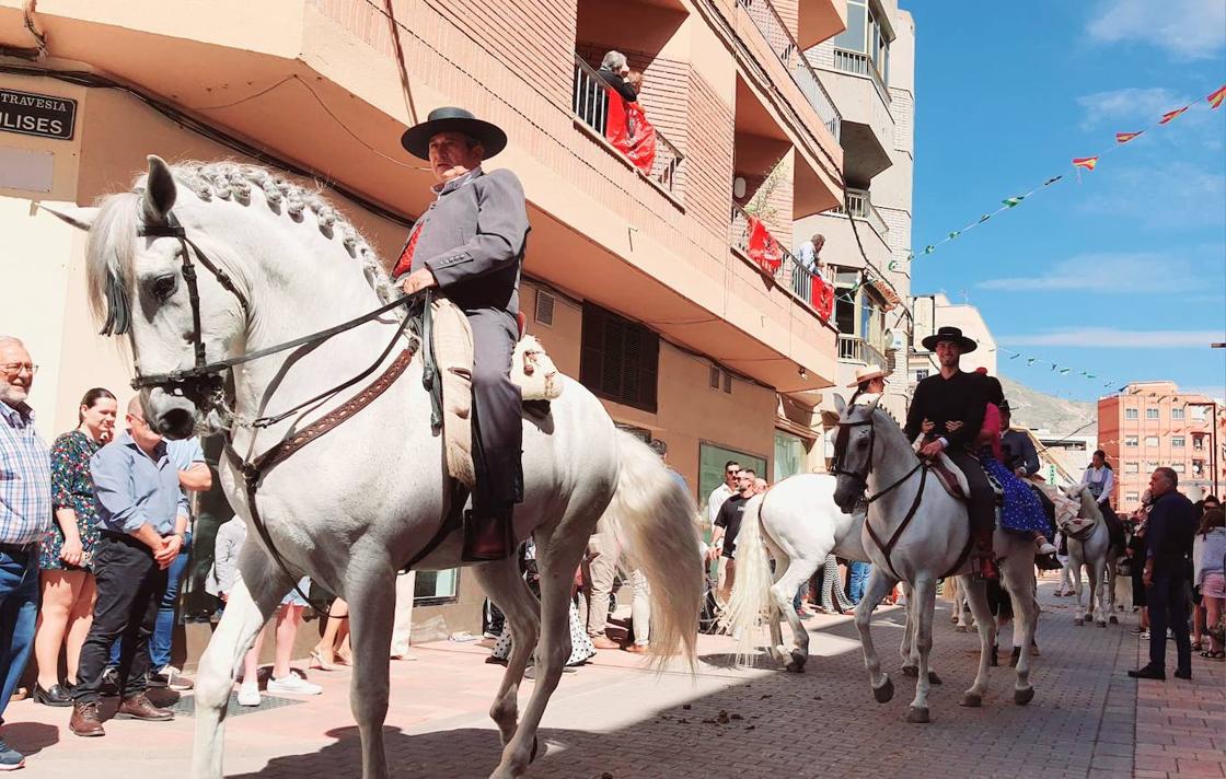 Adra vitorea al patrón de los labradores en su día grande