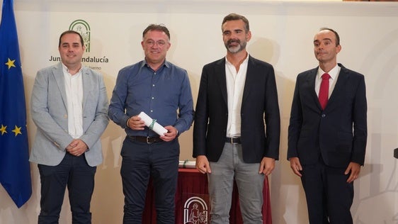 Berja instalará contenedores de color marrón para reciclar bioresiduos