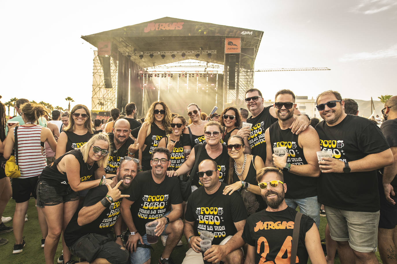 Continúa la fiesta del rock y la juerga en Adra