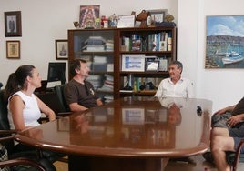 Reunión con el alcalde de Adra.