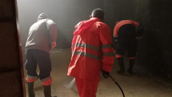 Finaliza el Plan de Limpieza de los depósitos de abastecimiento de agua de Celín y comienza el de Dalías