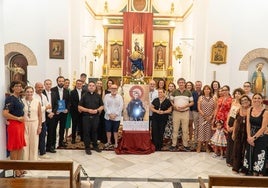 Un momento de la presentación del cartel religioso en Adra.