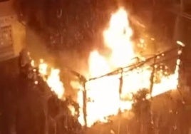 Imagen de la terraza en llamas.