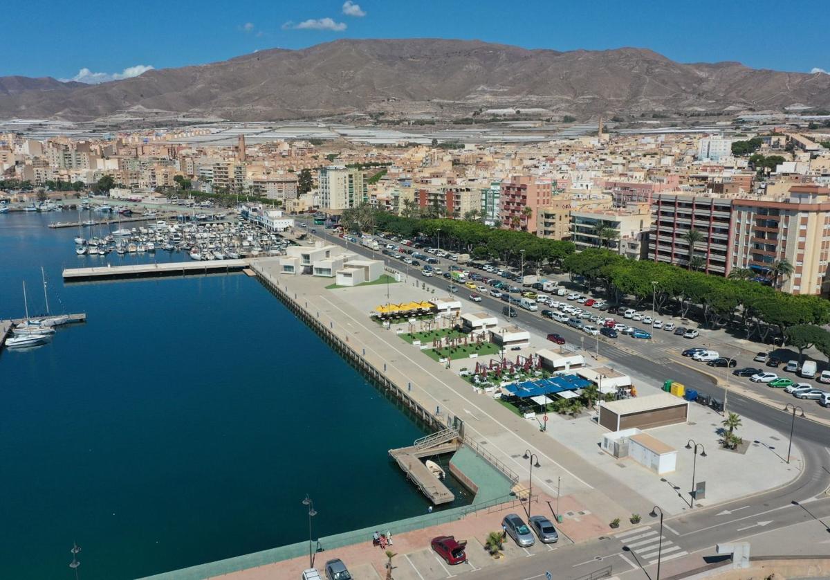 La Junta reparará el dique de poniente del puerto de Adra con una inversión de medio millón de euros