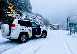 Rescatan a cuatro senderistas con síntomas de hipotermia en la sierra de Laujar de Andarax