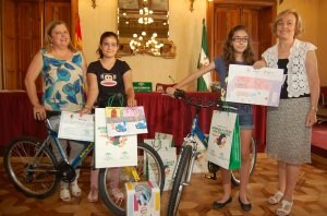 Una alumna de quinto de Adra gana un concurso de la Junta de Andalucía