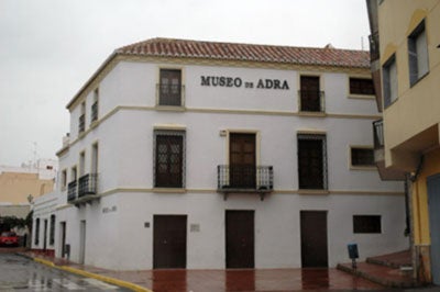 Más de mil personas visitaron los monumentos y museos de Adra en Semana Santa