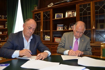 Adra le debe a Diputación 1,8 millones de euros y acuerdan un plan de pagos hasta 2025