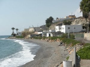El alcalde de Adra muestra su satisfacción por la decisión del Gobierno de proteger la costa abderitana