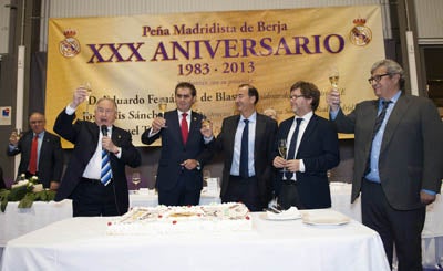 Treinta años de pasión blanca en Berja