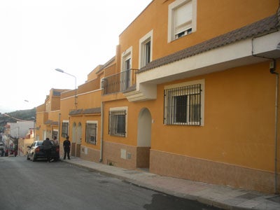 El juzgado de Berja ordena el desalojo de las casas ocupadas en Cerro San Roque