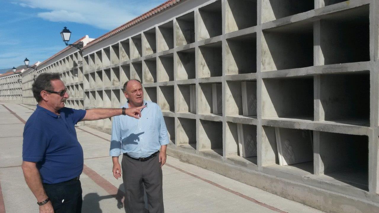 Más nichos para el Cementerio de Adra
