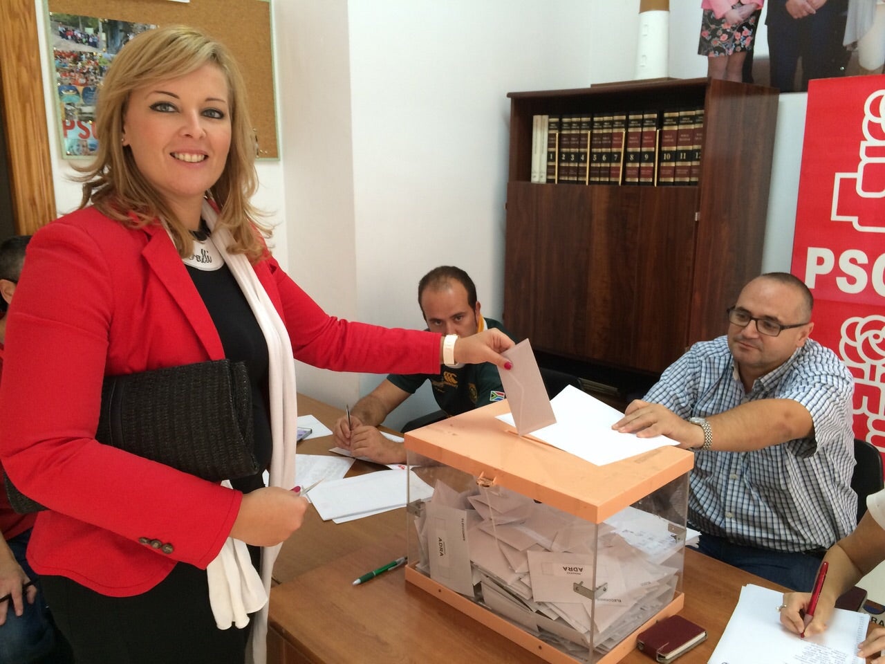 El PSOE de Adra ya tiene candidata para las elecciones municipales de 2015