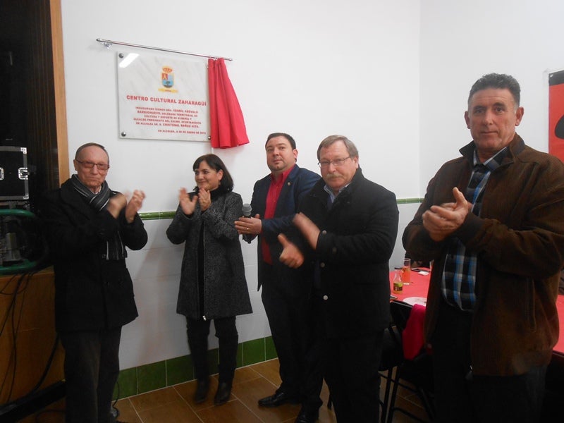Alcolea celebra con migas la inauguración de un espacio cultural para sus 900 vecinos