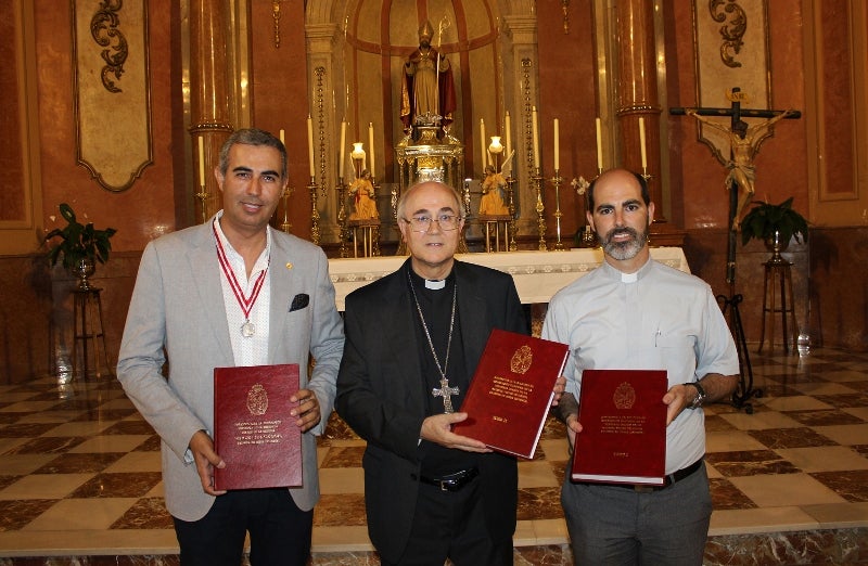 Más de 9.300 personas avalan con su firma la coronación de la patrona de Berja