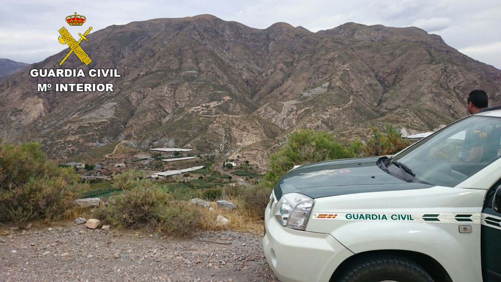 Rescatan a dos menores de Berja con discapacidad psíquica en una zona de montaña