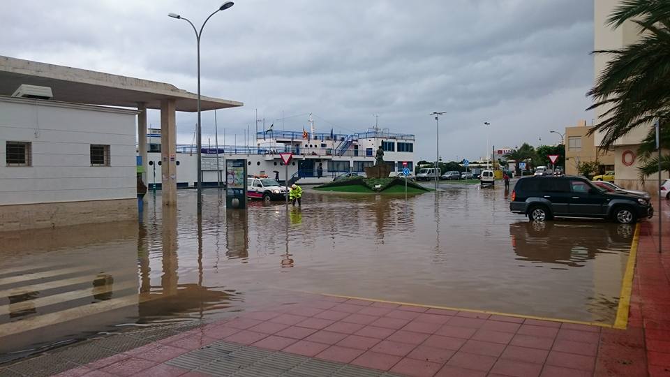 Adra contará con nuevos puntos de desagüe para acelerar la absorción del agua de lluvia