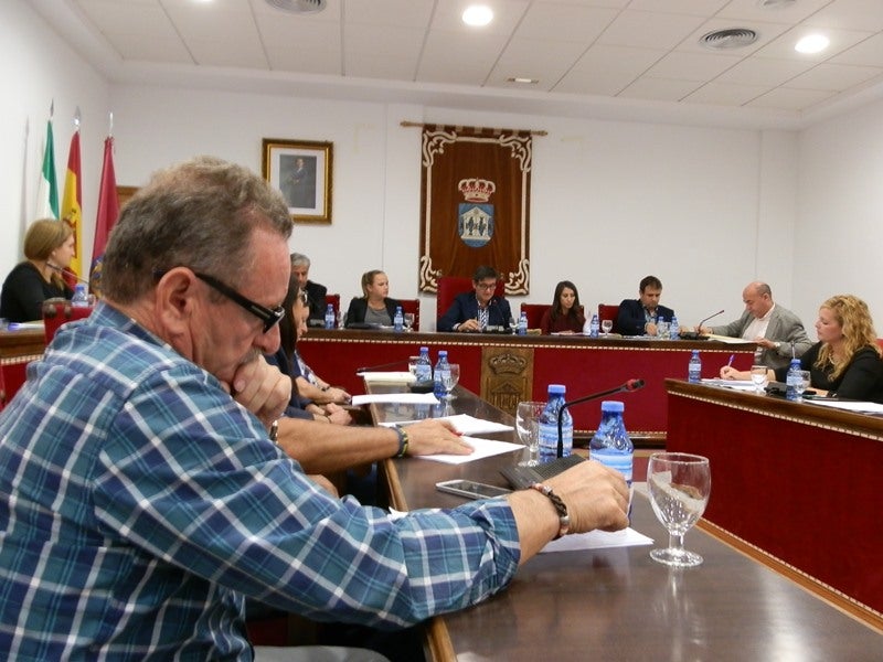 La emisora municipal de Adra retransmitirá los plenos en directo