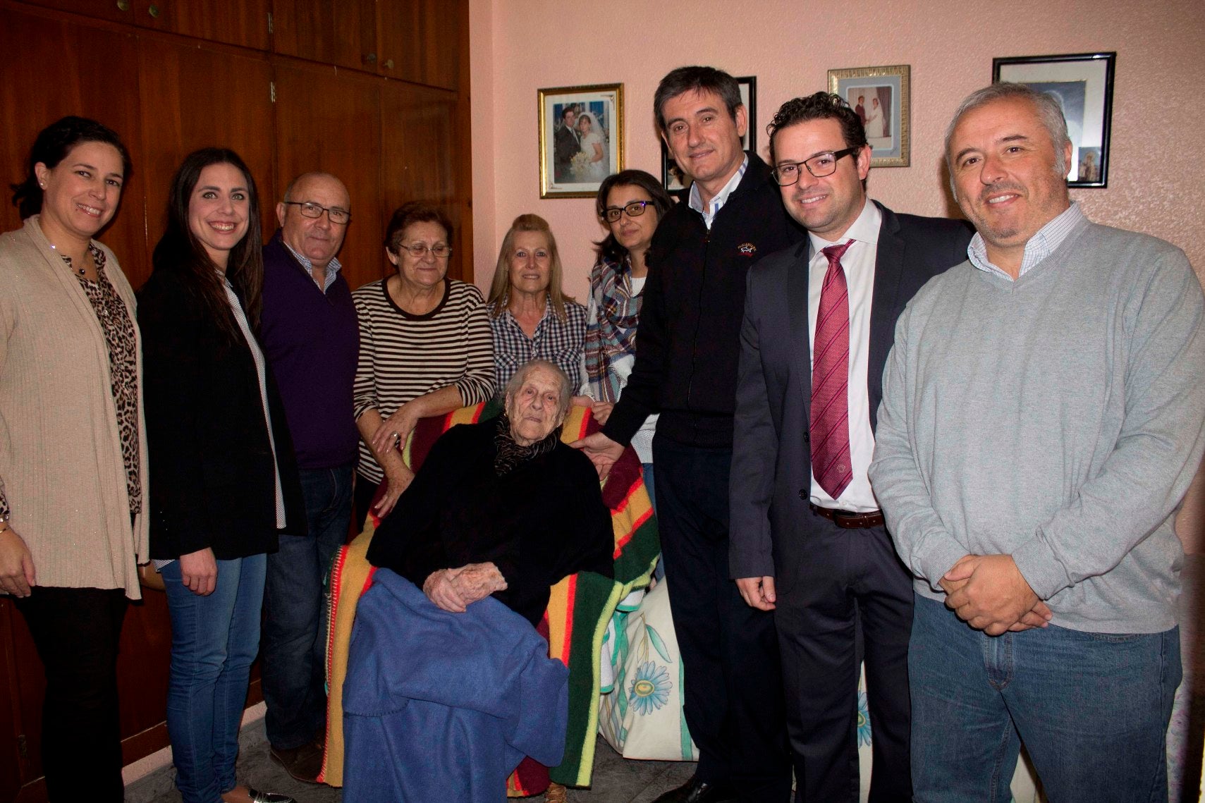 La vecina más longeva de Adra sopla hoy las velas